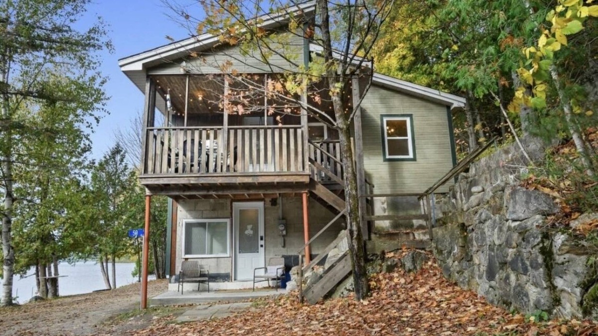 Saint-Aime-du-Lac-des-Iles Ski Chalet | Chalet Lac-des-iles