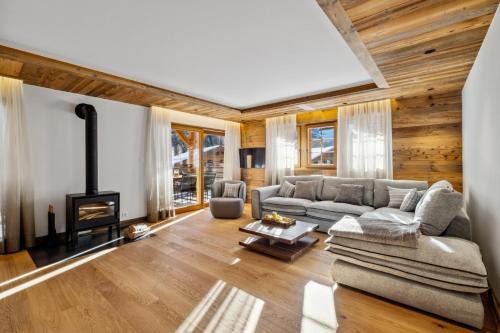 Grimentz Apartment | Chalet Larchwood by Mrs Miggins