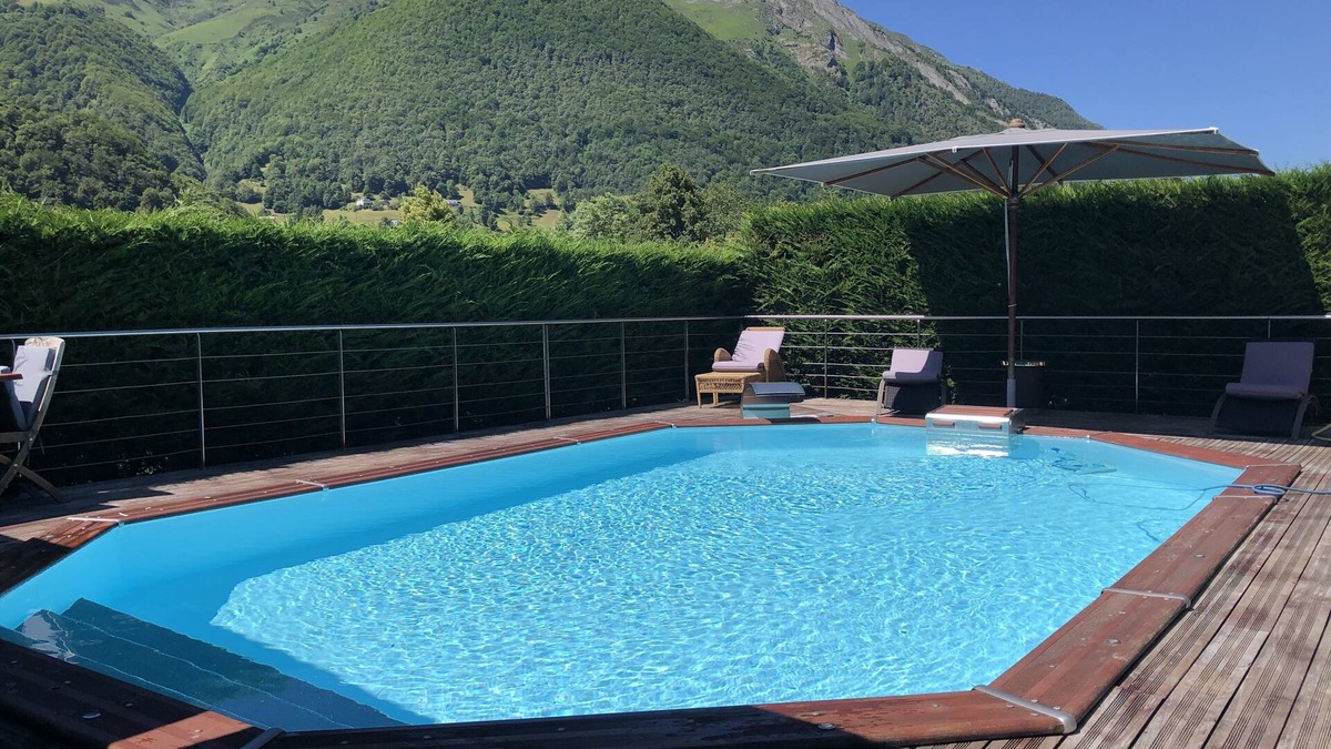 Cauterets Ski Chalet | Chalet Le Lisey 4*, 12 pers : mountain view, swimming pool, jacuzzi, garages, fireplace