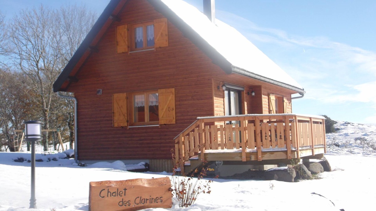 Saint-Genes-Champespe Ski Chalet | Chalet 'Les Clarines' - Peace and relaxation guaranteed!