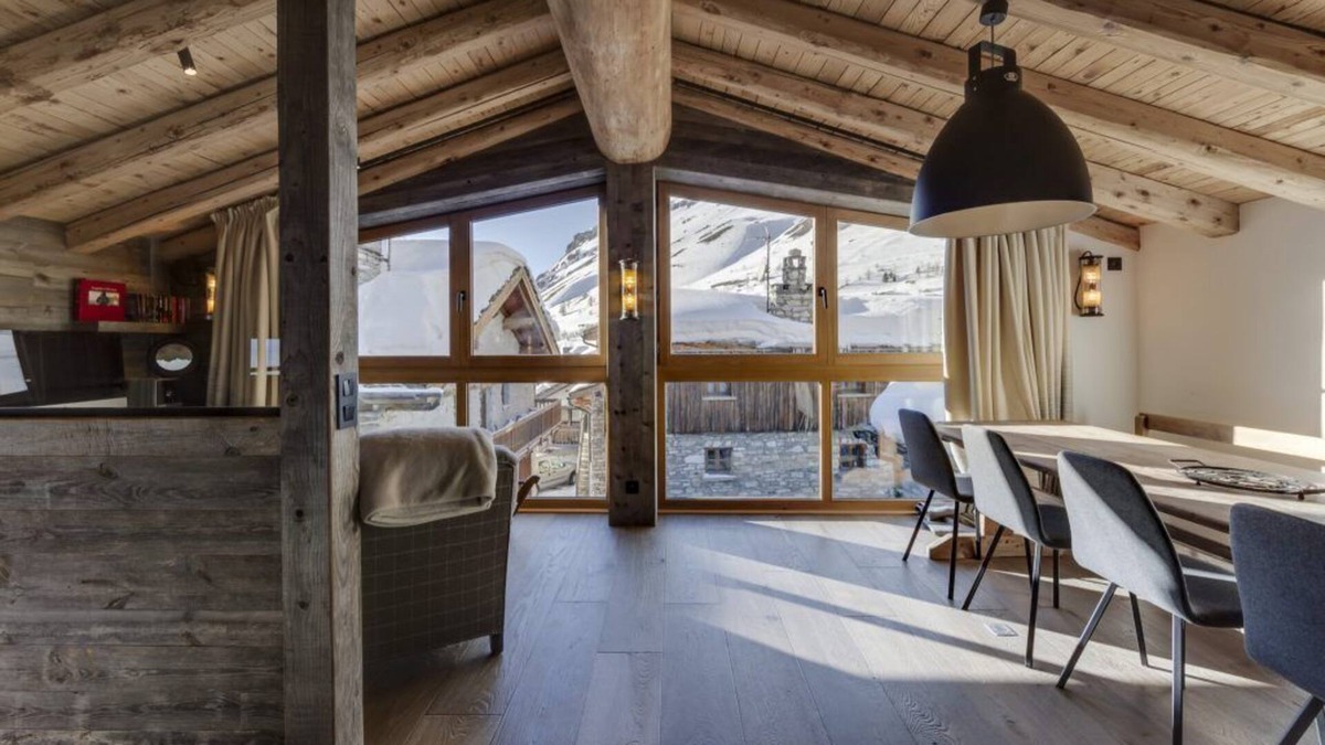 Le Fornet Ski Chalet | Chalet Loup - luxury 5 bedroom chalet in Le Fornet