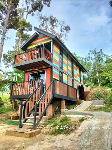 Kampung Kuala Kenas Hotel | CHALET MADU KACA D'RUMAH BONDA RIVER VIEW Kuala Kangsar