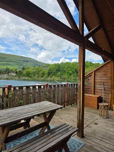 Laffrey Ski Chalet | Chalet magnifique vue lac & piscine