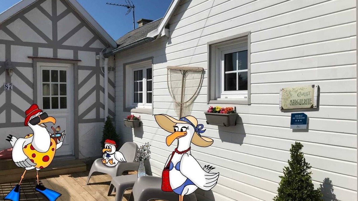 Ouistreham House | Chalet Marguerite, former fisherman's house - classified 3 *