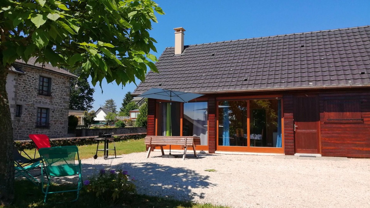 Darazac Ski Chalet | Chalet 'Mon Petit Coin De Paradis' with Private Terrace and Private Garden