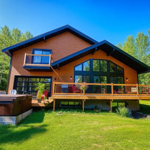 Hebertville Ski Chalet | Chalet - Mon toit pour toi ! Bord de lac