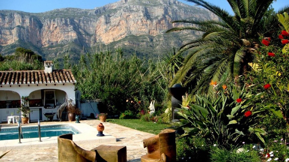 Montgo de Toscamar Ski Chalet | Chalet Montgo – Guest house of a Finca