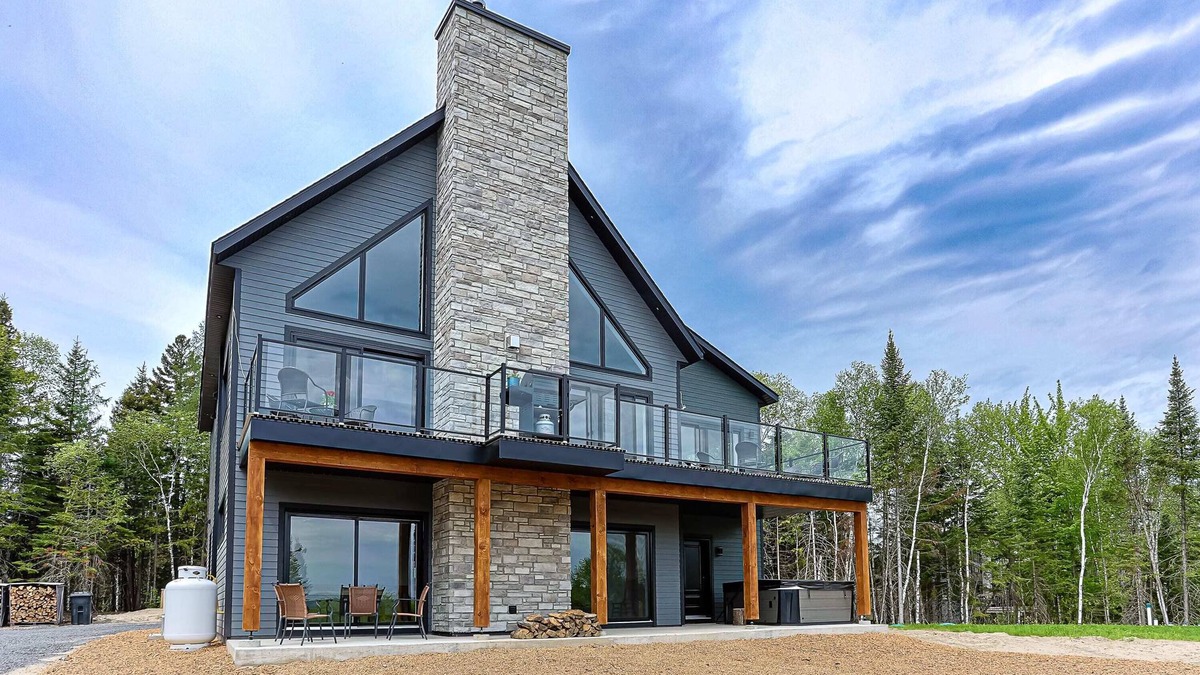 Saint-Alphonse-Rodriguez House | Chalet Neuf Avec Spa - Horizon Des Coteaux