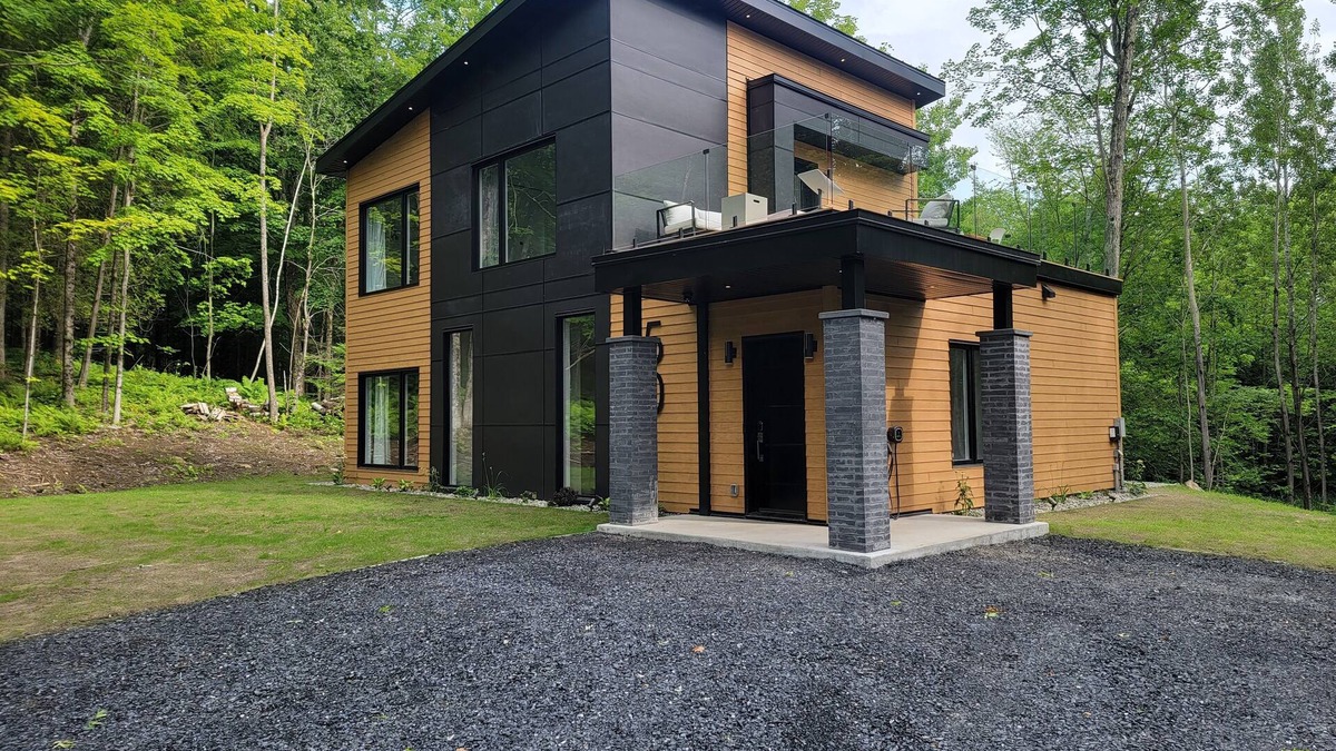 Potton Ski Chalet | Chalet Noctua - Owl's Head - SPA - Pets accepted ($)