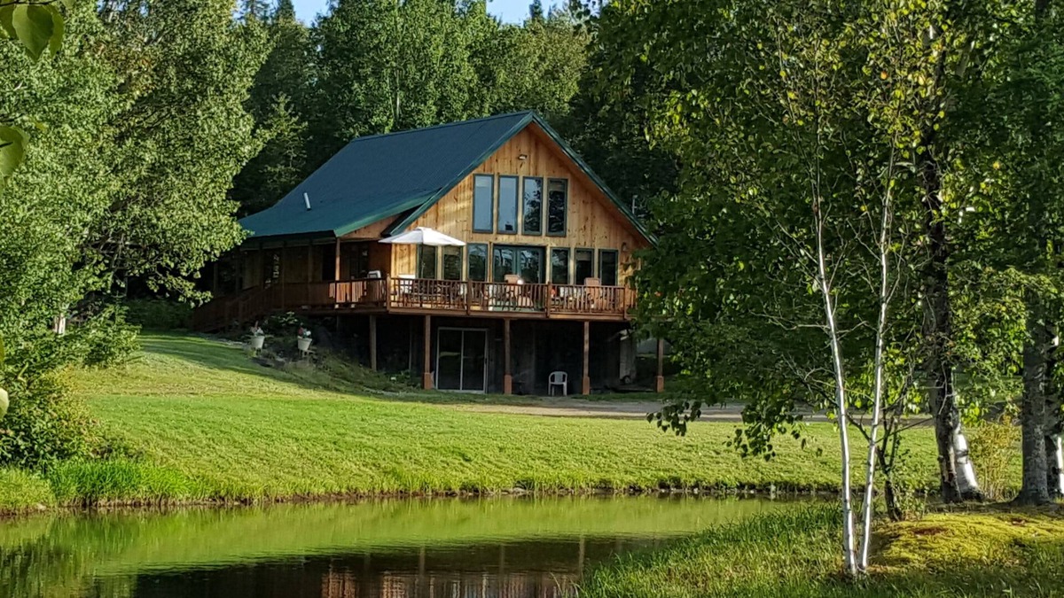 Jackman Ski Chalet | Chalet on Private Trout Pond w/ITS Access