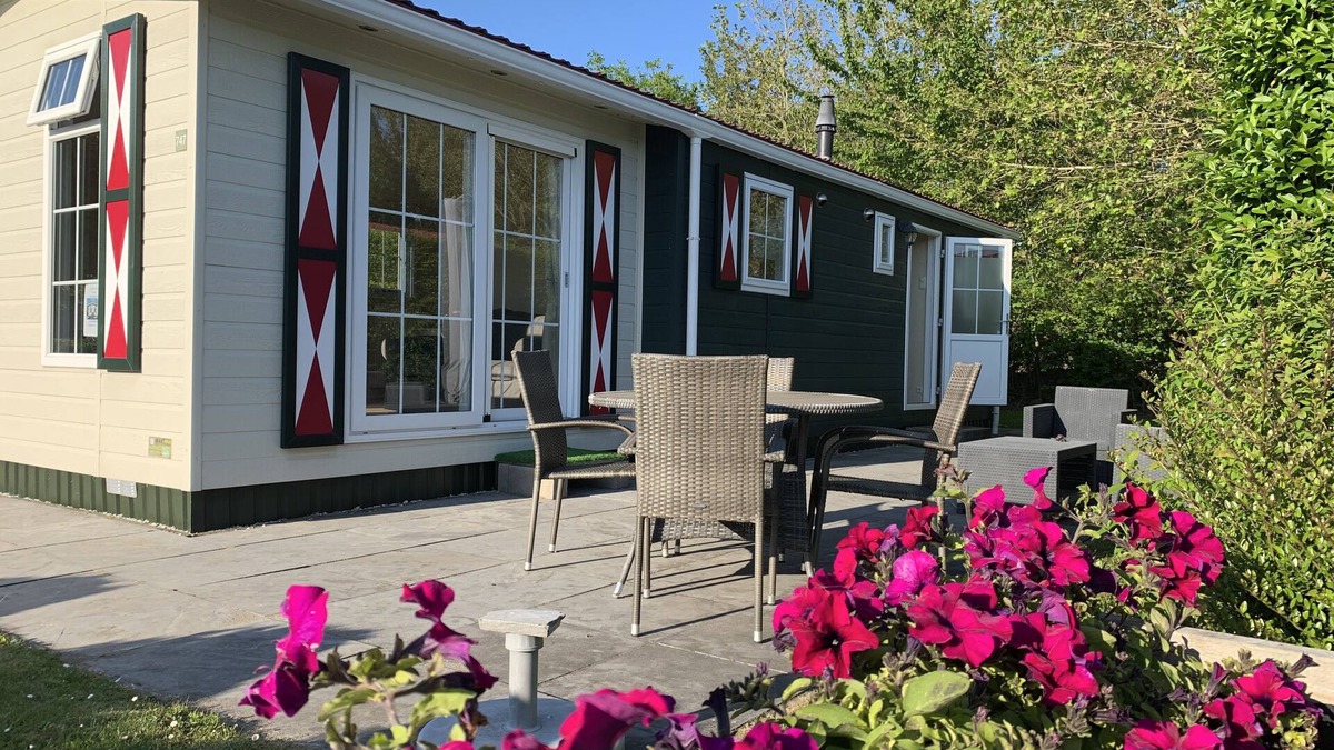 Baarland Ski Chalet | Chalet op Vakantiepark in Baarland