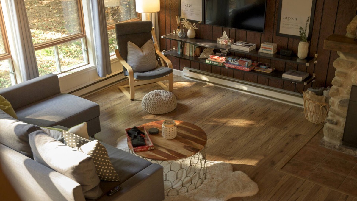 Orford Ski Chalet | Chalet Oslo, Turn Key Amenities + Pet Friendly + Dedicated Workspace with Hi Speed WiF
