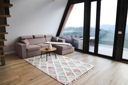 Vatra Moldovitei Ski Chalet | Chalet Palma