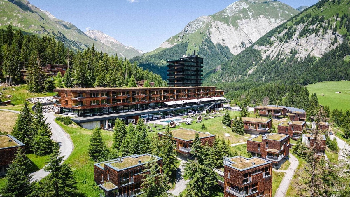 Großdorf Ski Chalet | Chalet Resort with Terrace