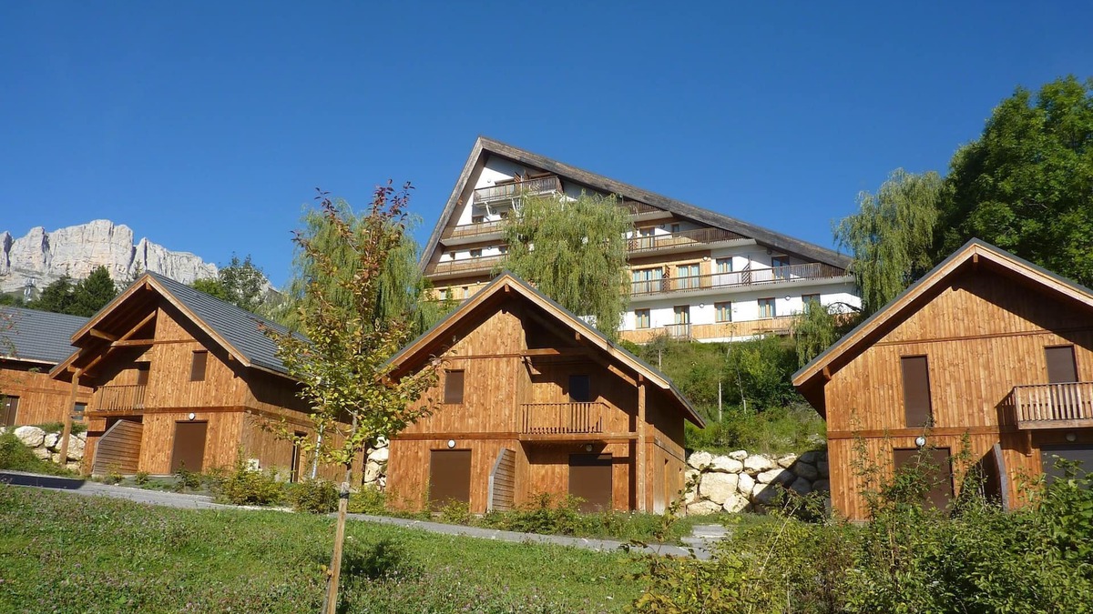 Gresse-en-Vercors Apartment | Chalet Retreat Near Slopes