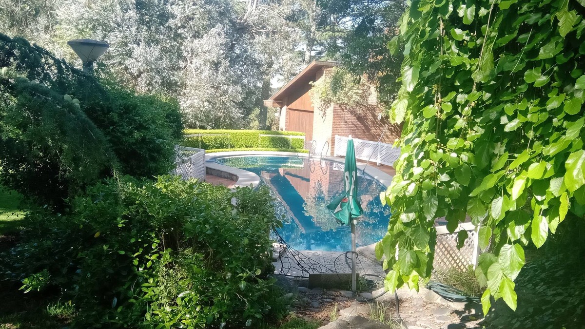 Sierra de los Padres Ski Chalet | Chalet Serrano, lagoon, pool and sea!