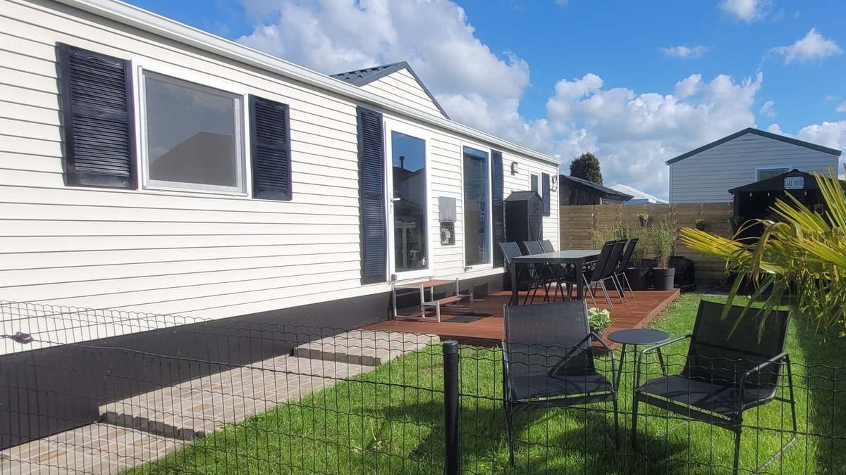 Jabbeke Ski Chalet | Chalet Sea-renity Lakeside met Jacuzzi