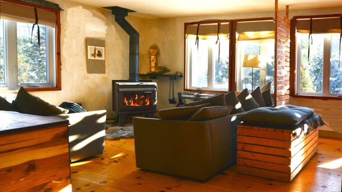 Sutton Ski Chalet | Chalet Sean, peaceful retreat on beautiful mountain brook and walk to river.