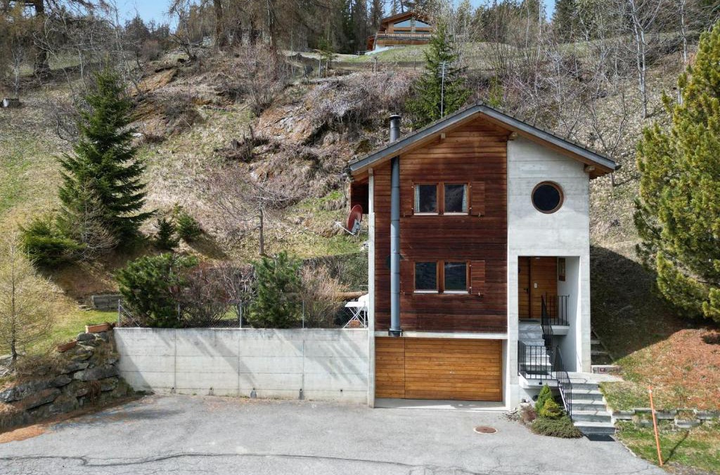 Mayens-de-Riddes Ski Chalet | Chalet Theo Family retreat Contemporary design