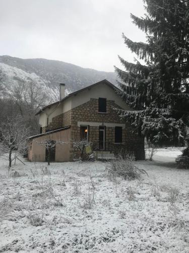 Vebre Ski Chalet | CHALET Tout Confort Proche d AX 3 Domaines