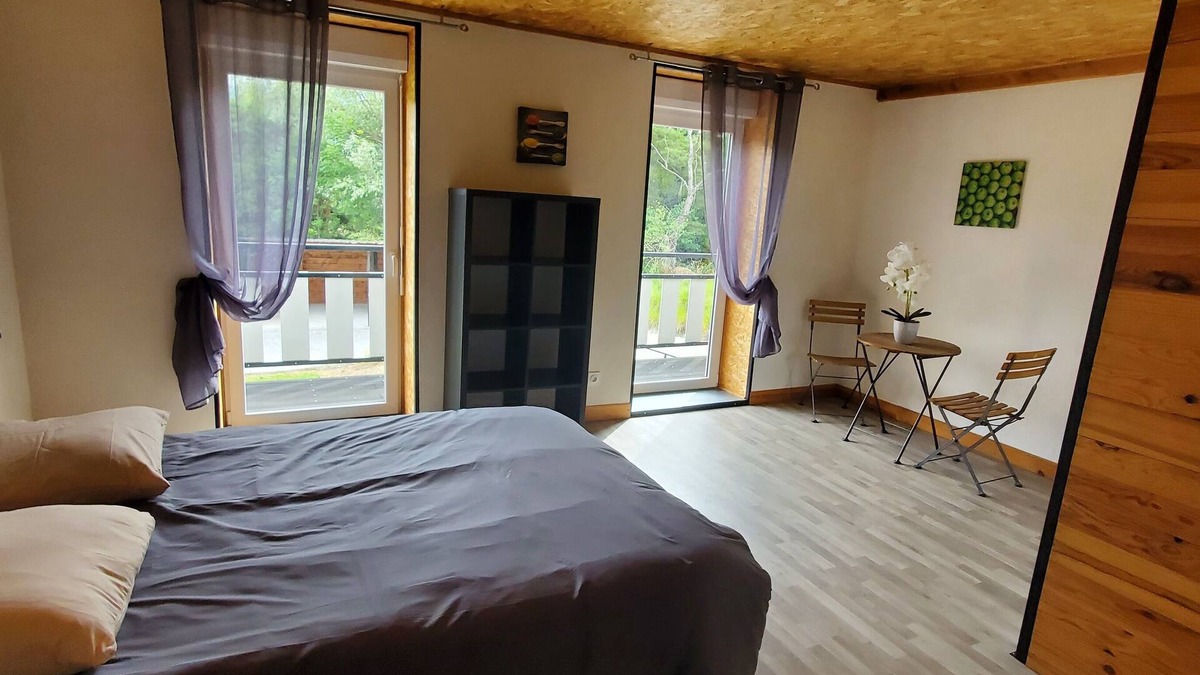 Embrun Ski Chalet | Chalet Vacance EMBRUN, 115 m2, new, type 3. Near CV and lake. Double garage.