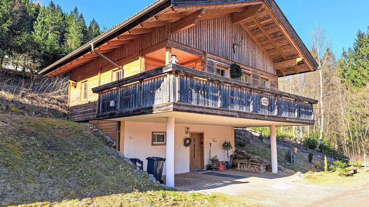 Reichenau House | Chalet Venus by Interhome