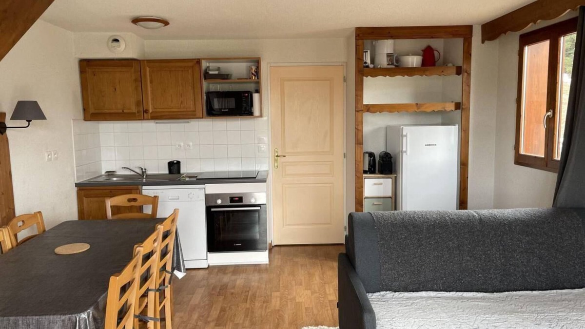 La Joue du Loup Ski Chalet | Chalet, view mountain, terrace, parking, tv, ski locker, 55m², La Joue du Loup