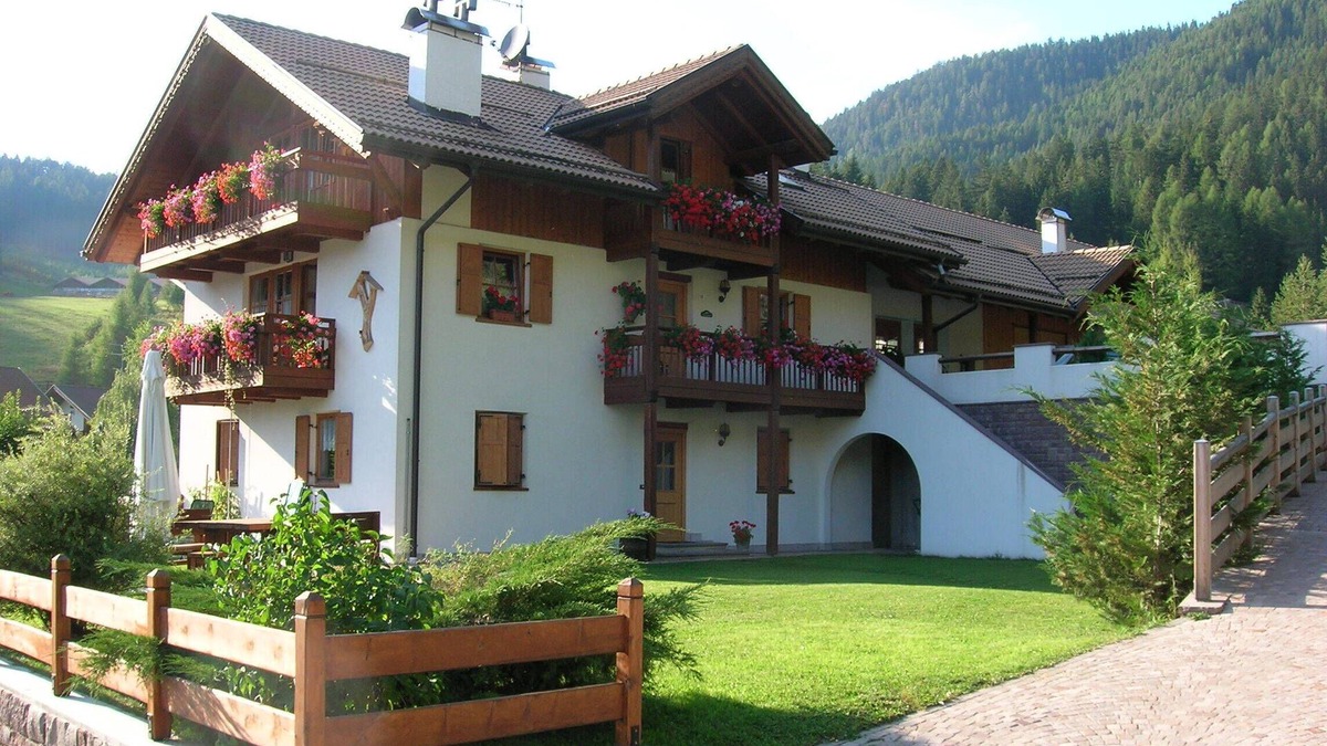 Stava Apartment | Chalet Villa Rita - ground floor apartment with private garden and terrace