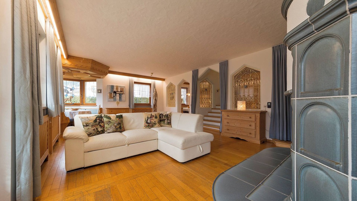 San Candido Ski Chalet | Chalet Villa "Lercher" with Mountain View, Garden, Terrace & Wi-Fi