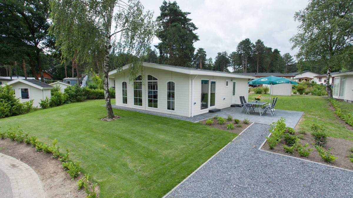 Oost-Graftdijk House | Chalet with 2 bedrooms and patio