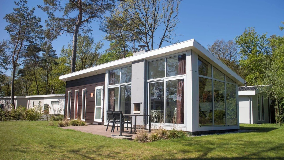 Susteren House | Chalet with 2 bedrooms and a terrace
