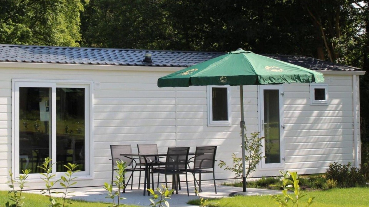 Susteren House | Chalet with 2 bedrooms and terrace