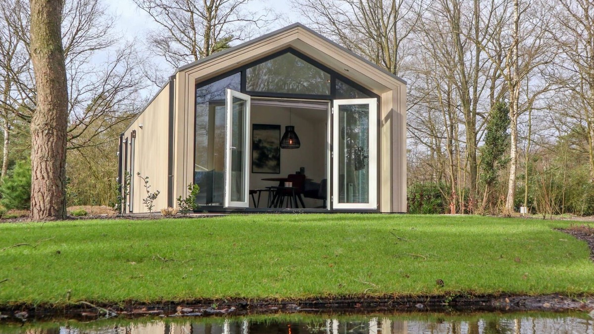 Schaarsbergen House | Chalet with 2 bedrooms and a terrace