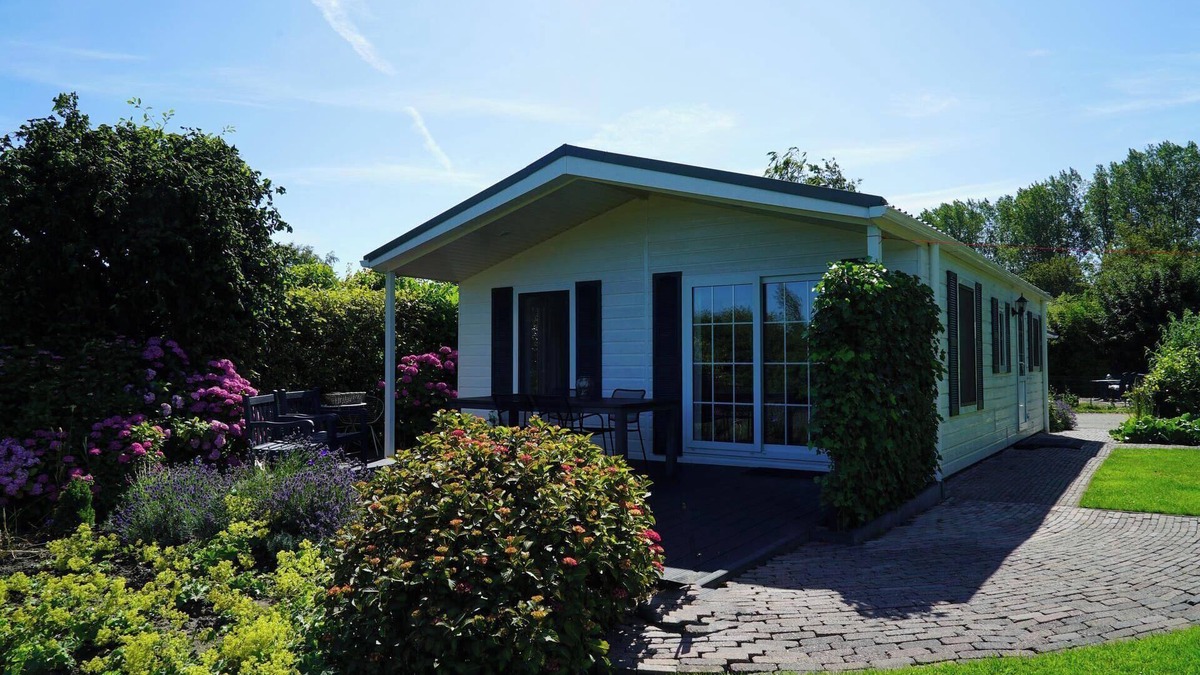 Municipality of Langedijk House | Chalet with 2 bedrooms and a terrace