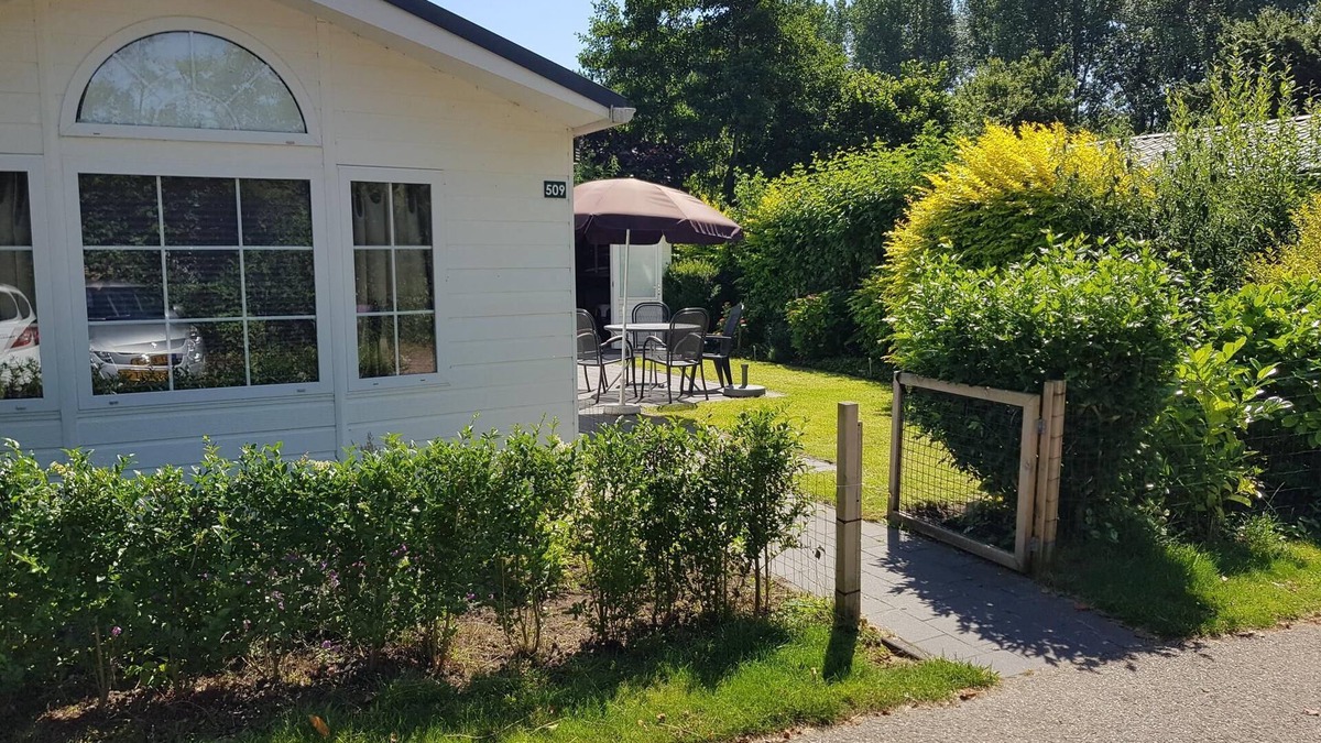 Municipality of Langedijk House | Chalet with 3 bedrooms and a terrace