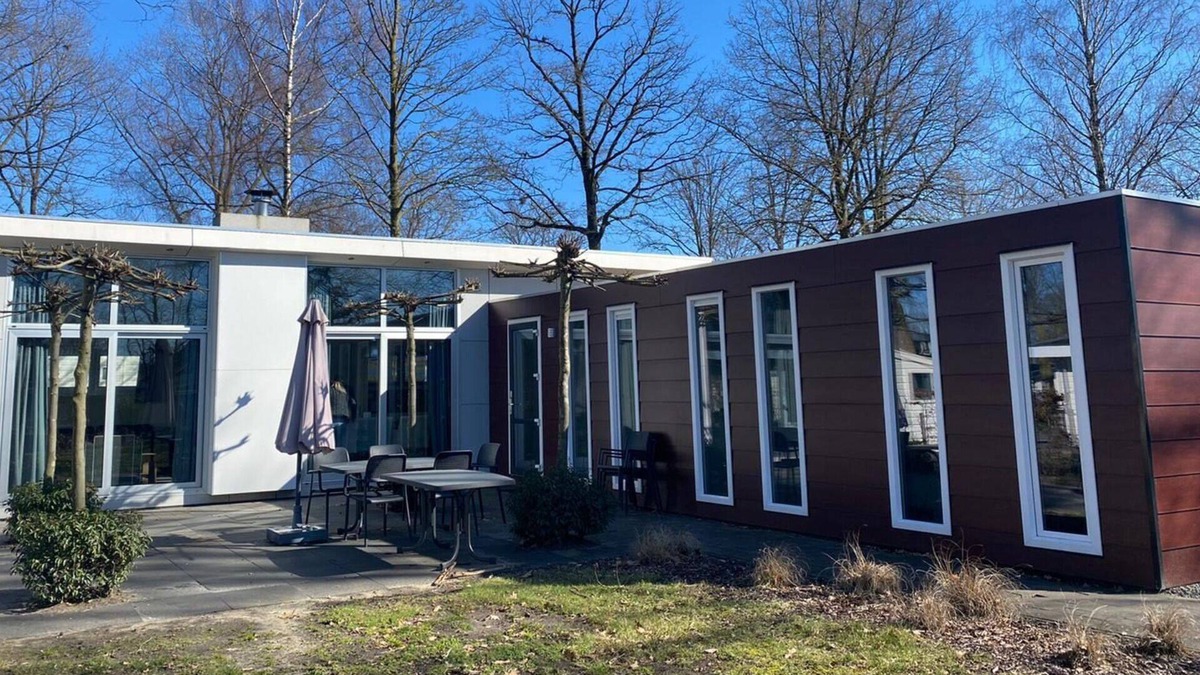 Susteren House | Chalet with 4 bedrooms and a terrace