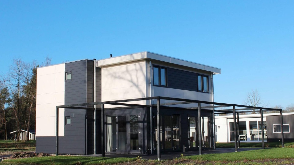 Municipality of Hellevoetsluis House | Chalet with 5 bedrooms and 3 bathrooms
