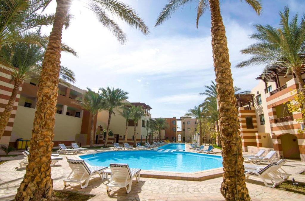 Port Ghalib Apartment | Chalet With Pool View