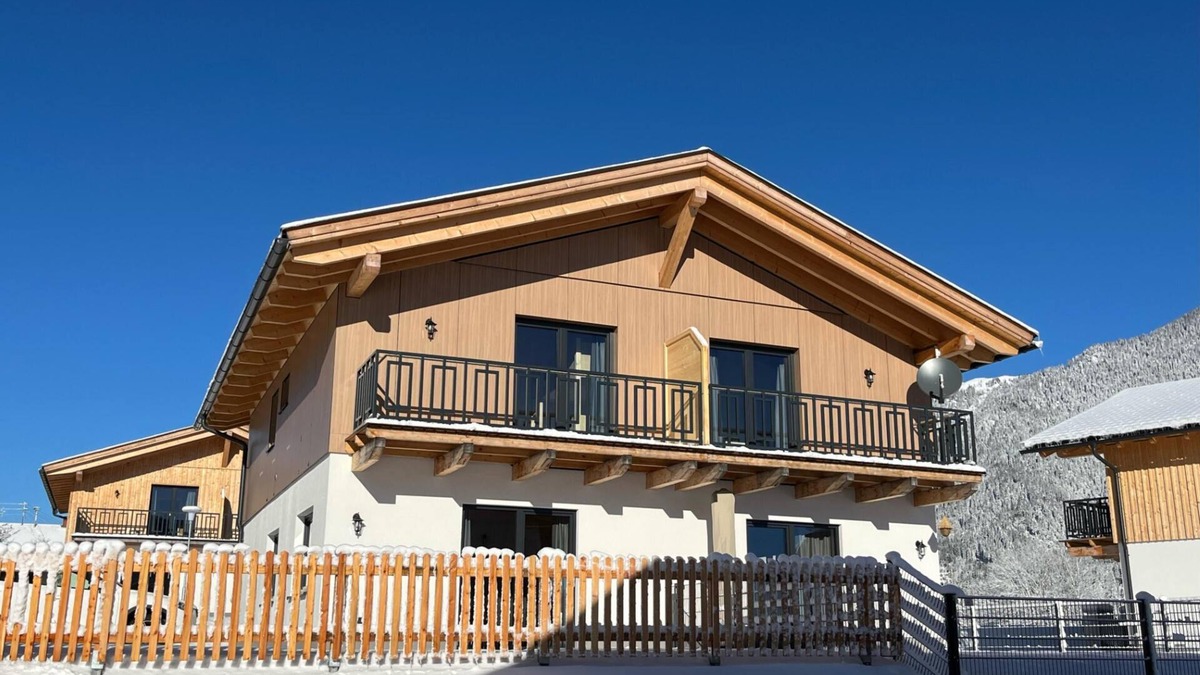 Hermagor-Pressegger See House | Chalet with sauna near the Nassfeld skiing area