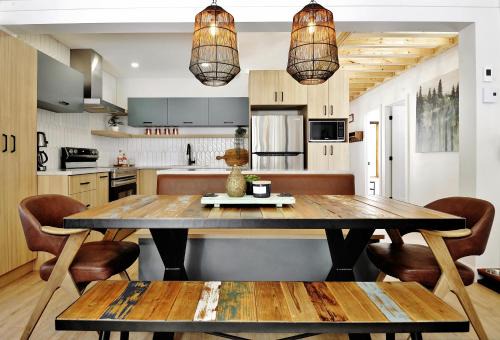 Stoneham Ski Chalet | Chalets Alpins- 10-A Chemin Alpin