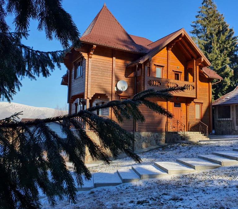 Yablunytsya Ski Chalet | CHALETS GREY GOOSE