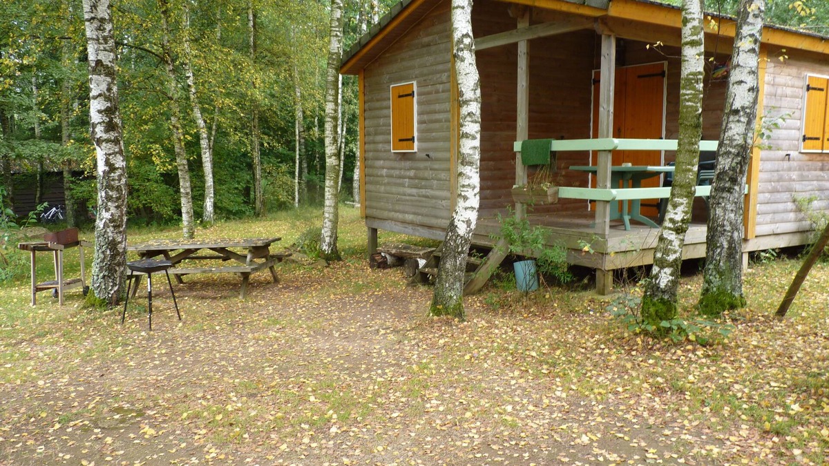 Saint-Agnan Ski Chalet | Chalets in the nature with fishing pond