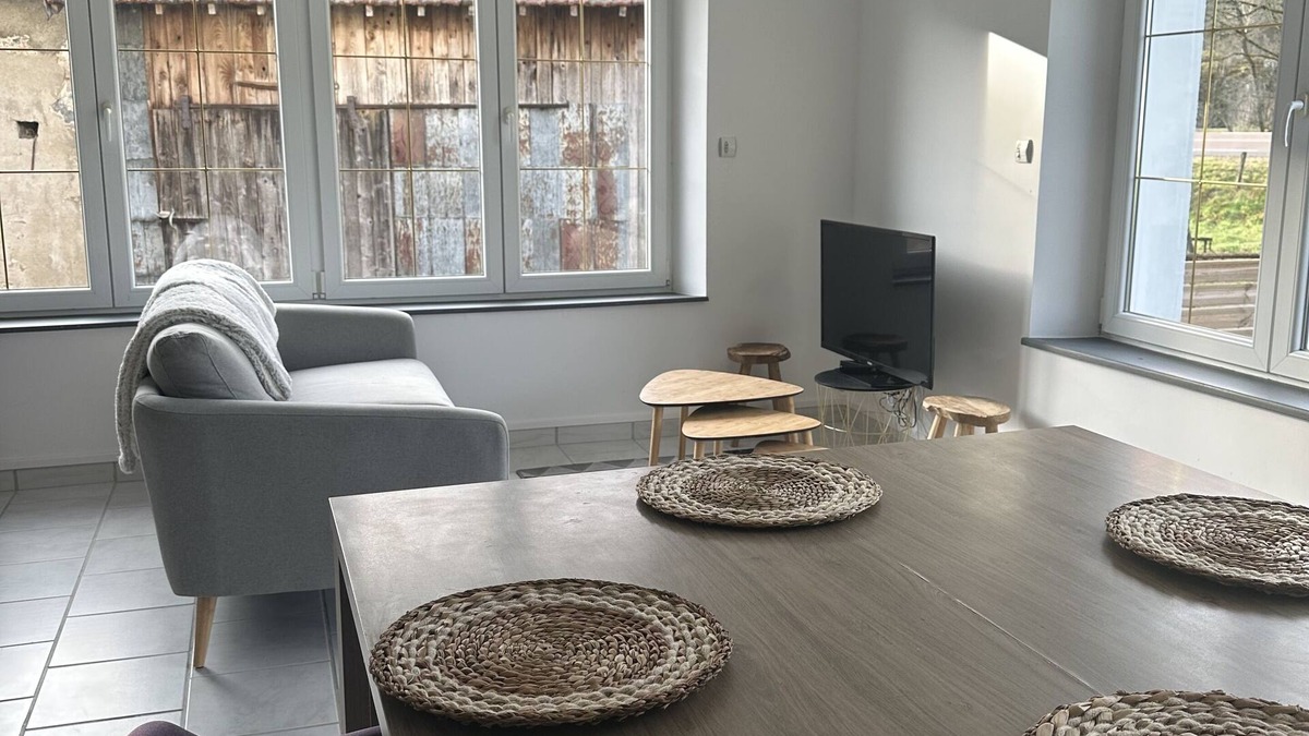 Vagney Apartment | Chaleureux Appartement Rénové, Idéal Avec des Enfants
