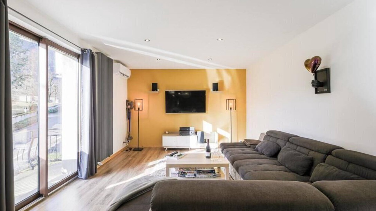Clelles Apartment | Chaleureux Logement Haut de Gamme en Plein Coeur du Trièves. Animaux Acceptés !