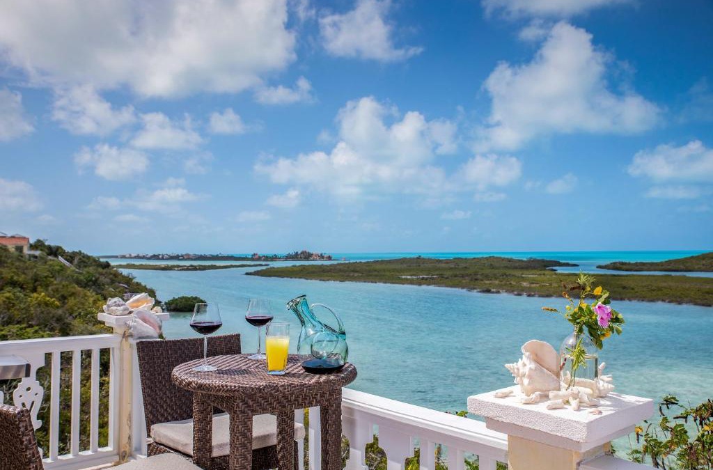Ocean Point House | Chalk Sound Cottage with Pool Kayak