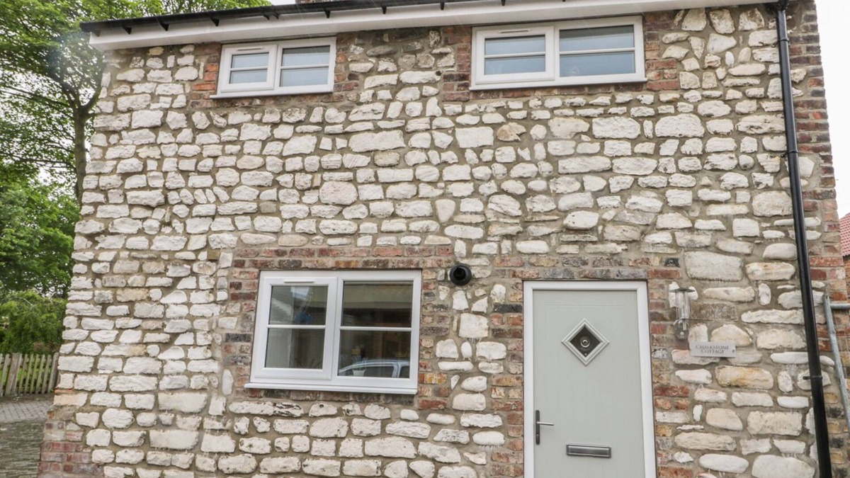 Flamborough Cottage | CHALKSTONE COTTAGE, pet friendly, with open fire in Flamborough