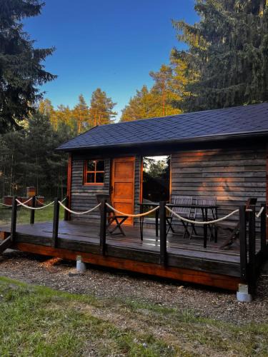 Vselibice House | Chaloupka na jehličí