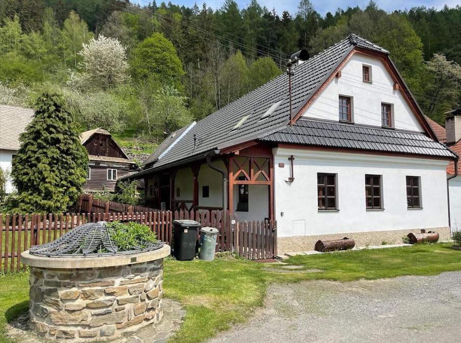 Svojanov House | Chaloupka pod hradem