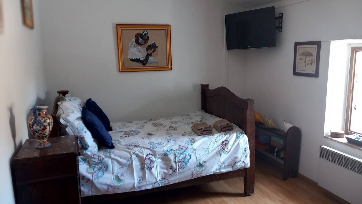 Jonquieres-Saint-Vincent Bed & Breakfast | Chambre au Cœur D'un Village, Gastronomie et Soins Bien-être au Rendez-vous !