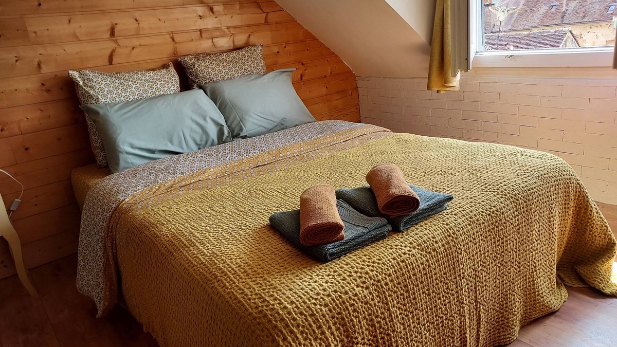 Saint-Sauveur-en-Puisaye Bed & Breakfast | Chambres D'hôtes - la Puysæ